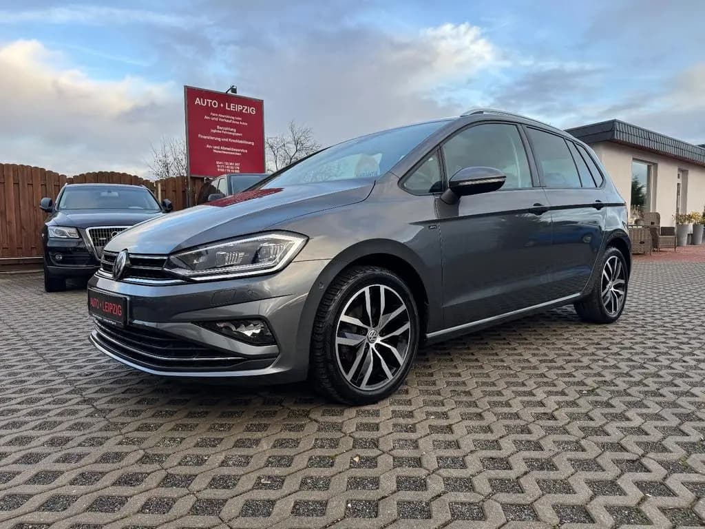 Main__Slider__Photo:Volkswagen Golf SportsvanVII Join,Klima,Sitzhz,LED,ACC,RCam 04/2018-0