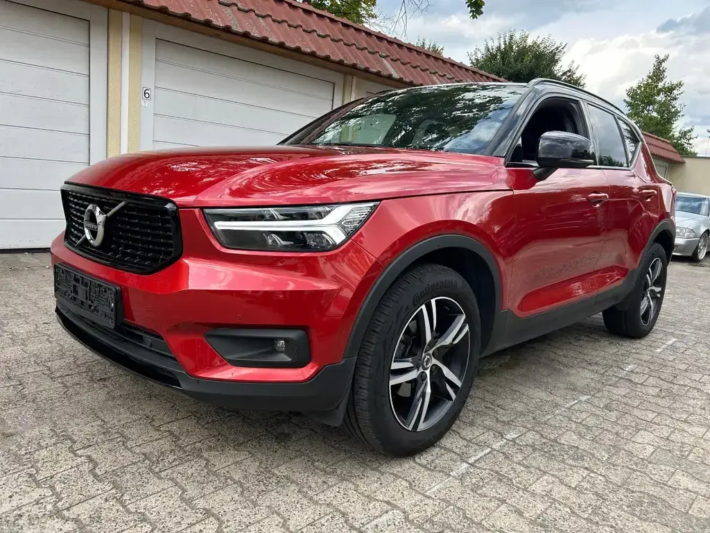 Main__Slider__Photo:Volvo XC40 T2  R-DESIGN  LED NAVI ALCANTARA KAMERA 05/2021-1