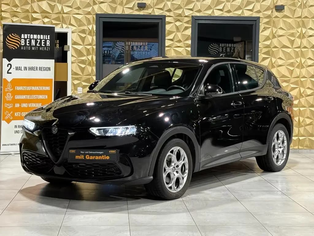 Main__Slider__Photo:Alfa Romeo Tonale Sprint/APPLE/NAVI/ACC/PDC/SPURHALTE/KLIMA 03/2023-0