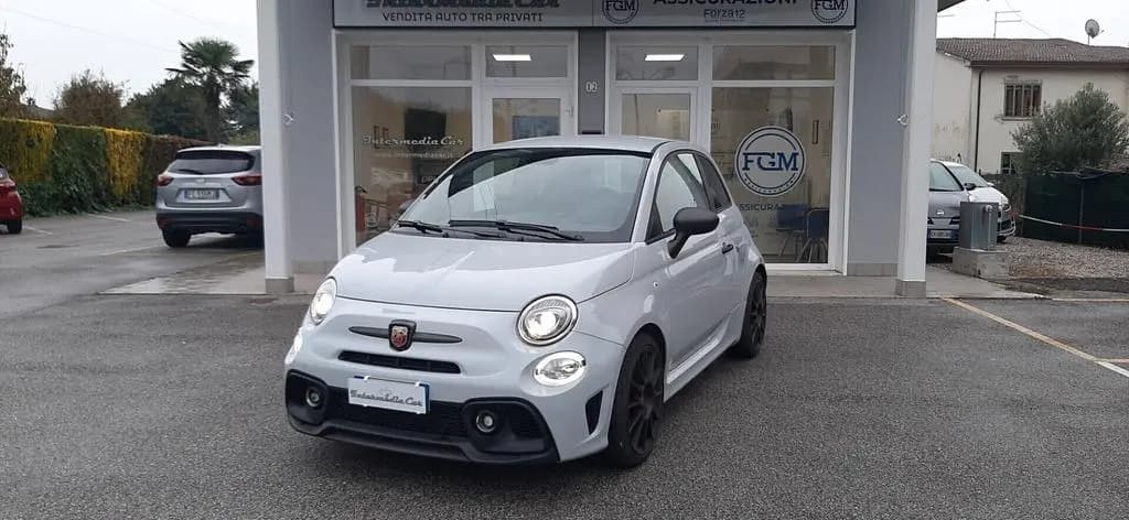 Main__Slider__Photo:Other Abarth 695 180CV 01/2024-0