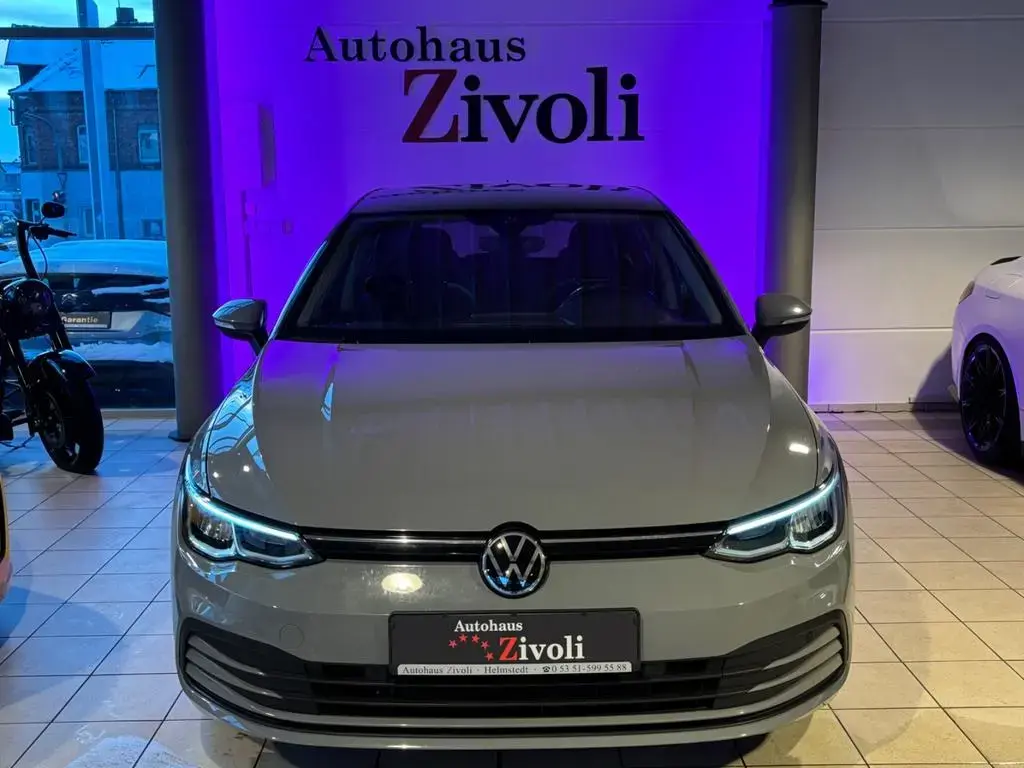 Main__Slider__Photo:Volkswagen Golf VIII LIFE/NAVI//VIRTUAL/ACC/LANE//LED 06/2020-1