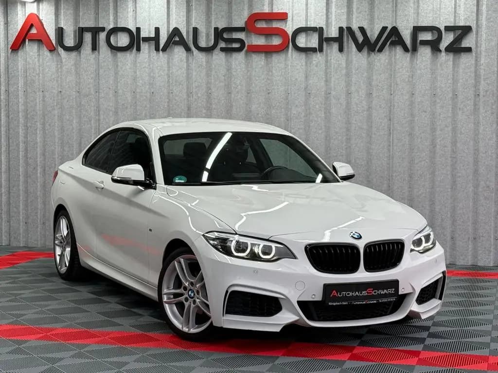 Main__Slider__Photo:BMW 2 Series 218i M Paket Automatik Alcantara LED Navi 08/2018-0
