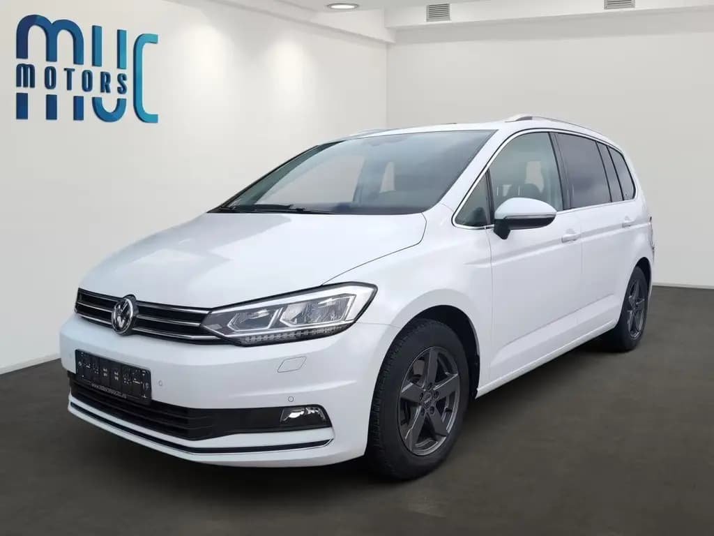 Main__Slider__Photo:Volkswagen Touran 09/2017-0