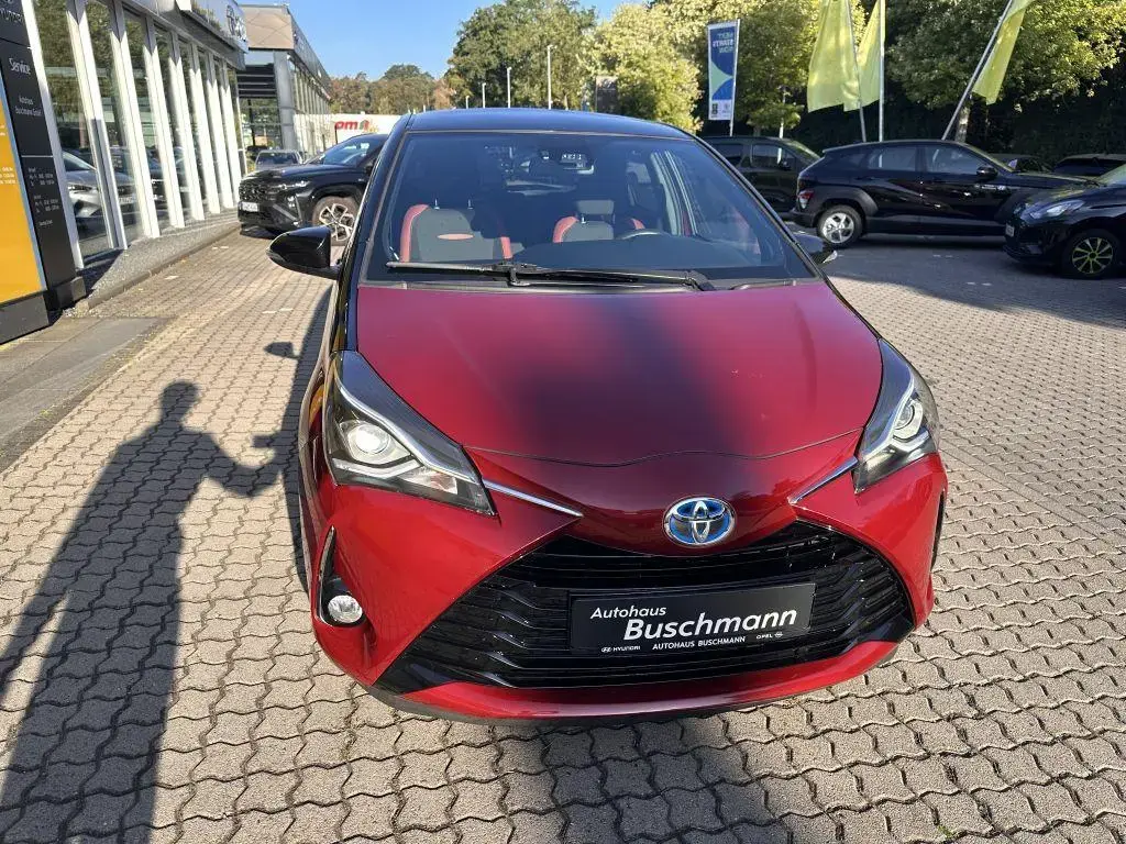 Main__Slider__Photo:Toyota Yaris Hybrid 1.5 VVT-i Style Selection 11/2019-1