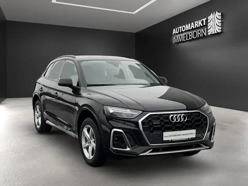 Main__Slider__Photo:Audi Q5 40 quattro S line AHK*Leder*Sound*LED*NaviTou 05/2023-1
