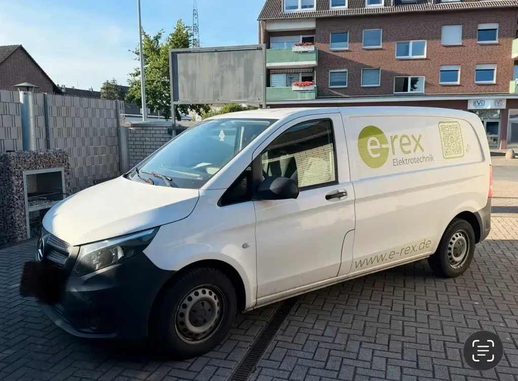 Main__Slider__Photo:Mercedes-Benz Vito Mercedes Vito Kasten 111 CDI +++Sortimo+++ 06/2019-1