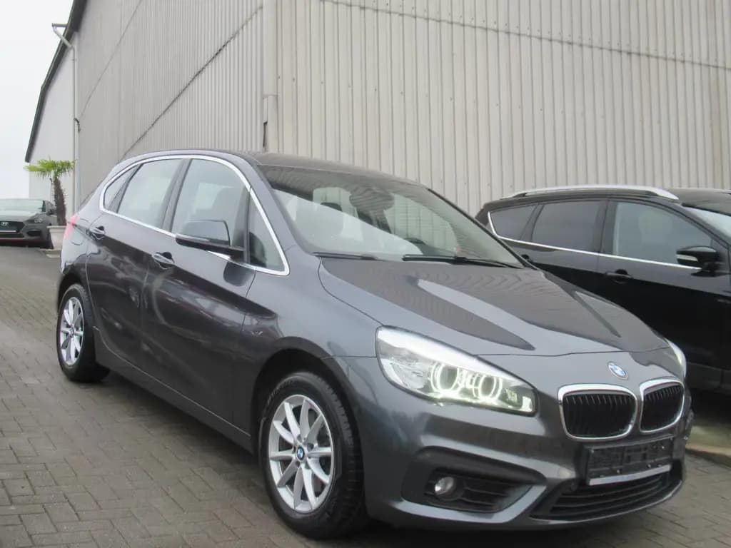 Main__Slider__Photo:BMW 220 Active Tourer Advantage-NAVI-LED-AHK-1.HAND 02/2018-0