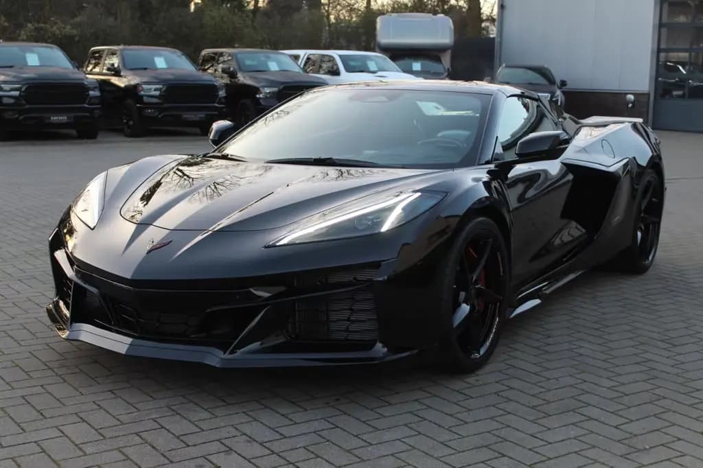 Main__Slider__Photo:Corvette C8 E-RAY 3LZ, Cabrio, Karbon, Keramik null-0