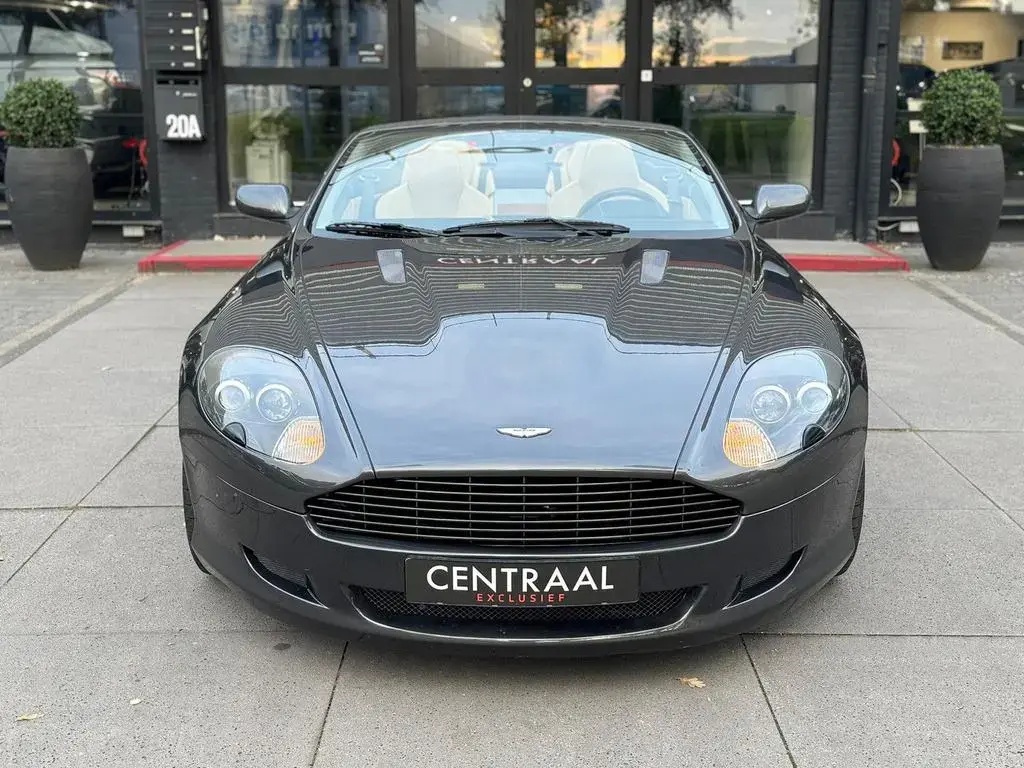 Main__Slider__Photo:Aston Martin DB9 Volante 5.9 V12|Dealer Maintained|Leder|Pdc| 04/2006-1