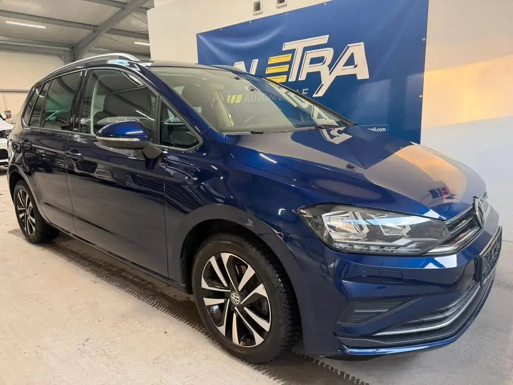 Main__Slider__Photo:Volkswagen Golf Sportsvan VII United*NAVI*AHK* 07/2020-1