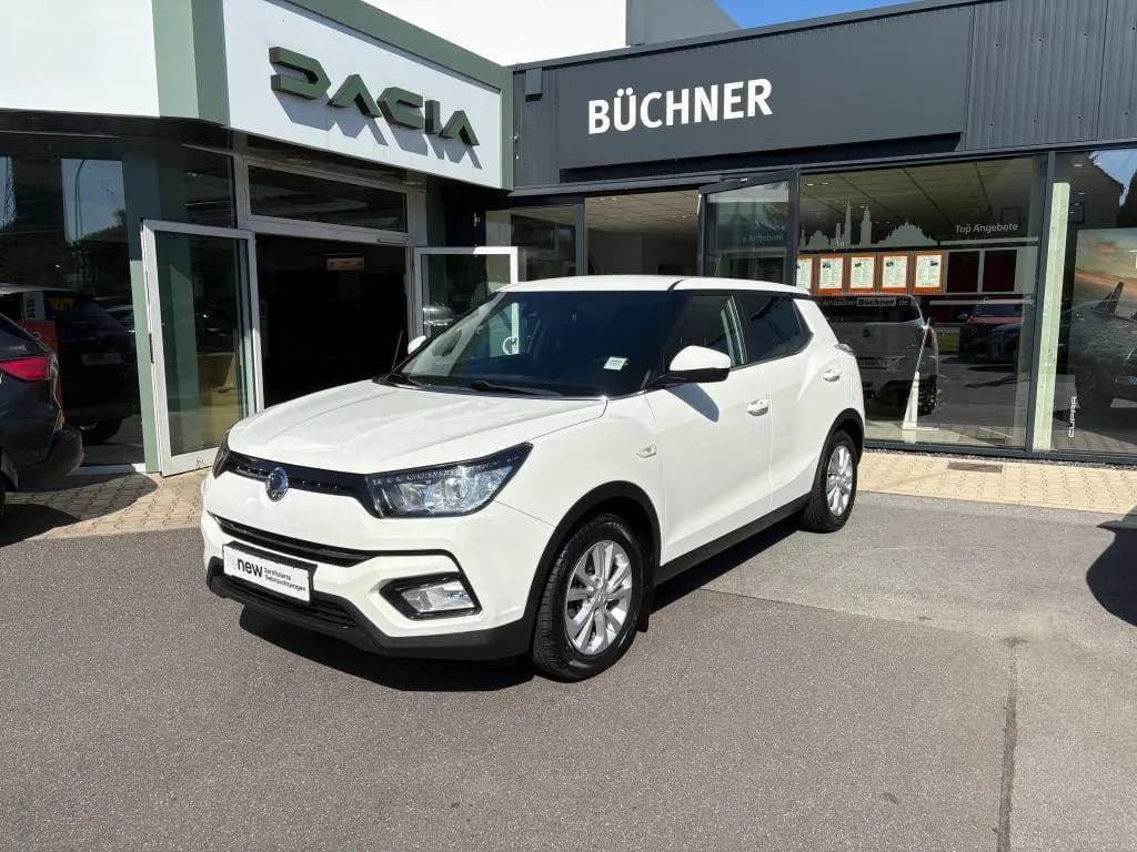 Main__Slider__Photo:Ssangyong Tivoli e-XGi 160 2WD Start/Stop Flow 10/2019-0