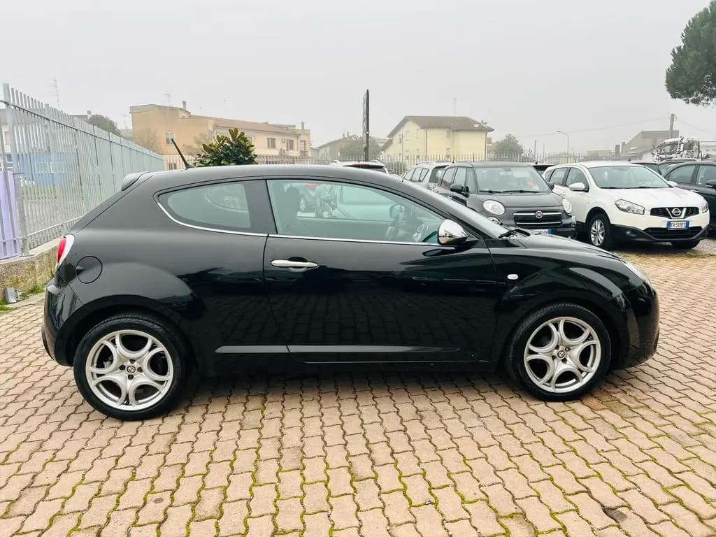 Main__Slider__Photo:Alfa Romeo MiTo 1.4 105 CV M.air S&S Distinctive 01/2011-0