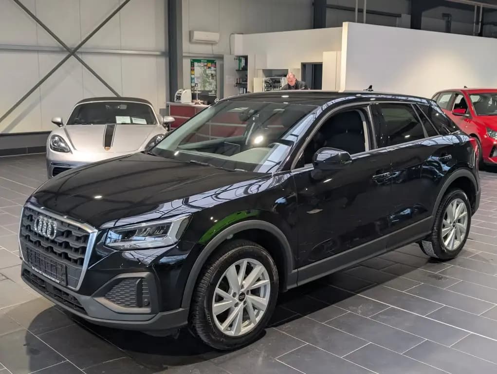 Main__Slider__Photo:Audi Q2 35 TFSI S tronic 1.Hand 03/2022-0