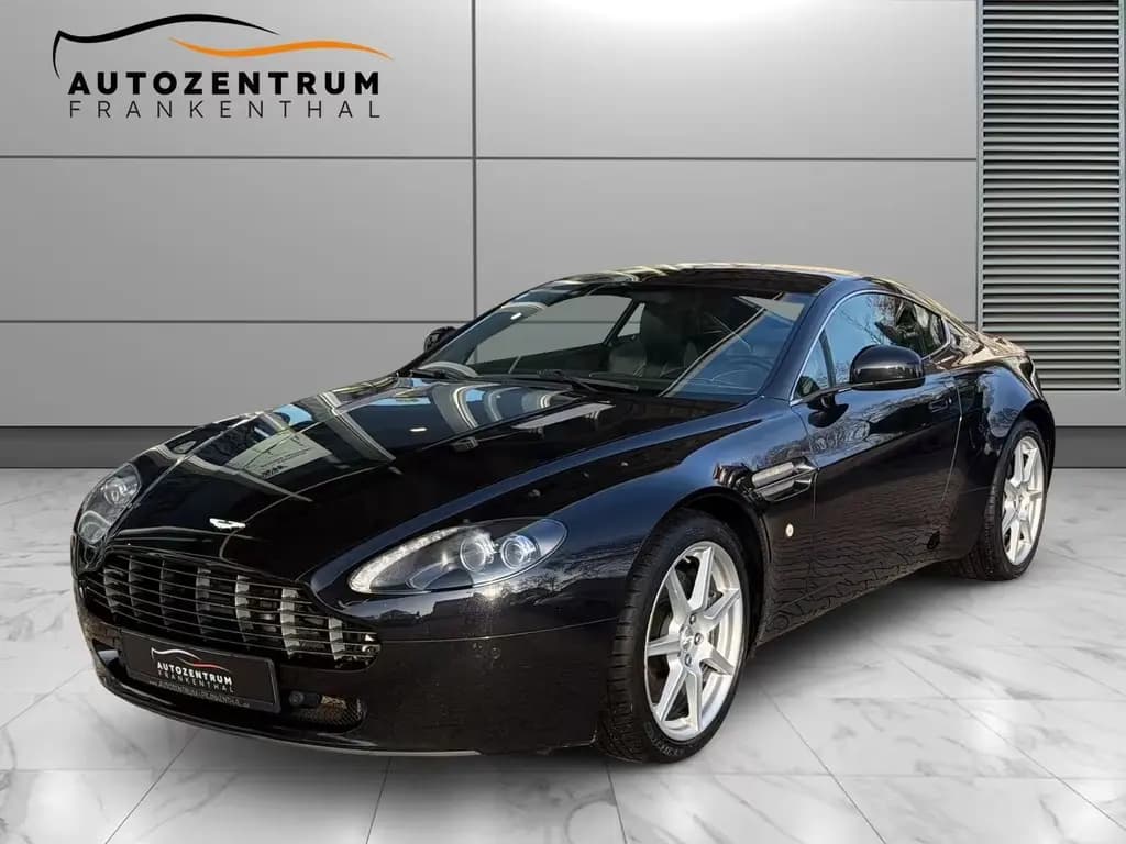 Main__Slider__Photo:Aston Martin V8 Vantage 4.7 SPORTSHIFT GARANTIE 08/2011-0