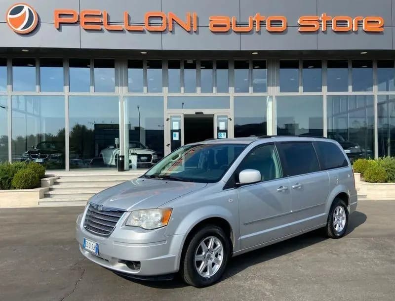 Main__Slider__Photo:Chrysler Gr.Voyager 2.8 CRD 7 POSTI Touring GARA 04/2010-0