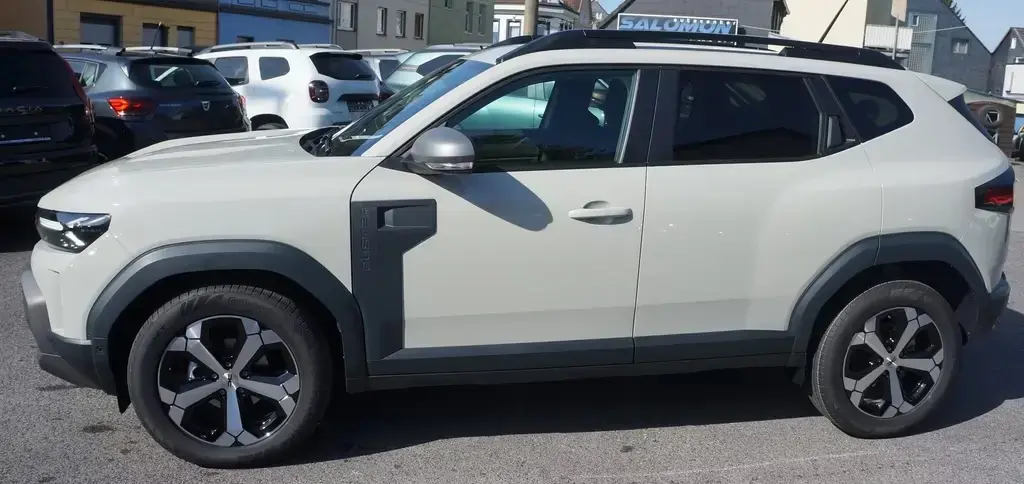 Main__Slider__Photo:Dacia Duster III TCe150AUTOM*Journey+ NAVI+4 CAM+18Zol 06/2026-1