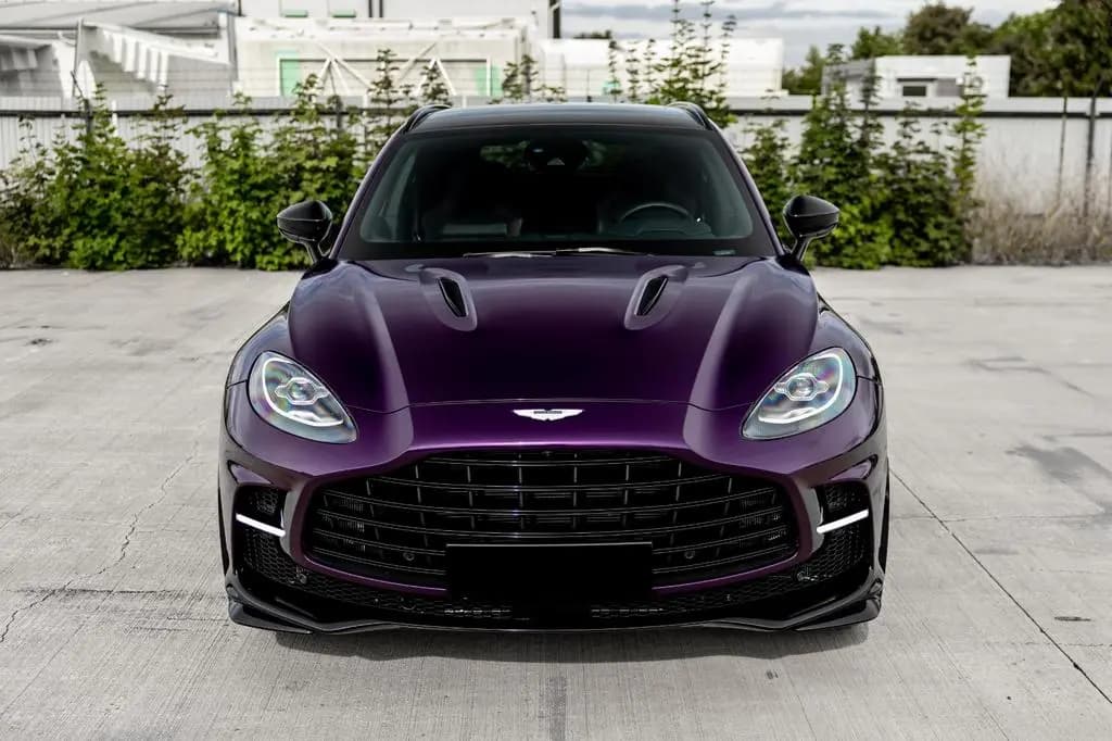 Main__Slider__Photo:Aston Martin DBX 4.0 V8 DBX707 PURPLE STORM 289K LP Q Leather 06/2025-0