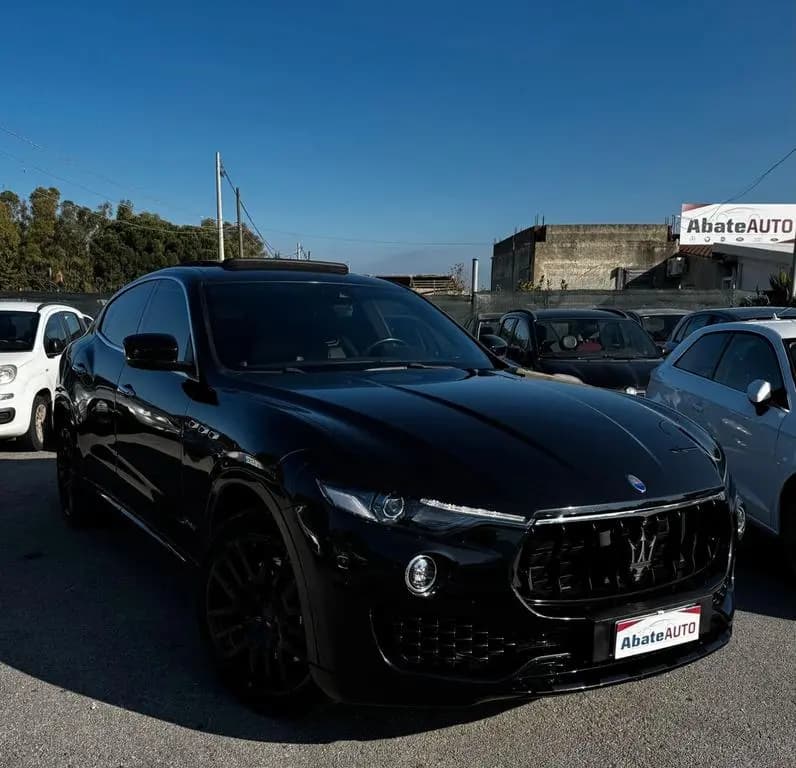 Main__Slider__Photo:Maserati Levante V6 430 CV S AWD Gransport 12/2018-0