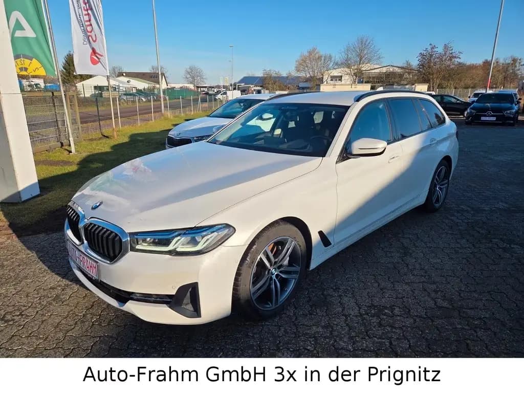 Main__Slider__Photo:BMW 5 Series 5 Touring 530 d xDrive LED NAVI 02/2023-0