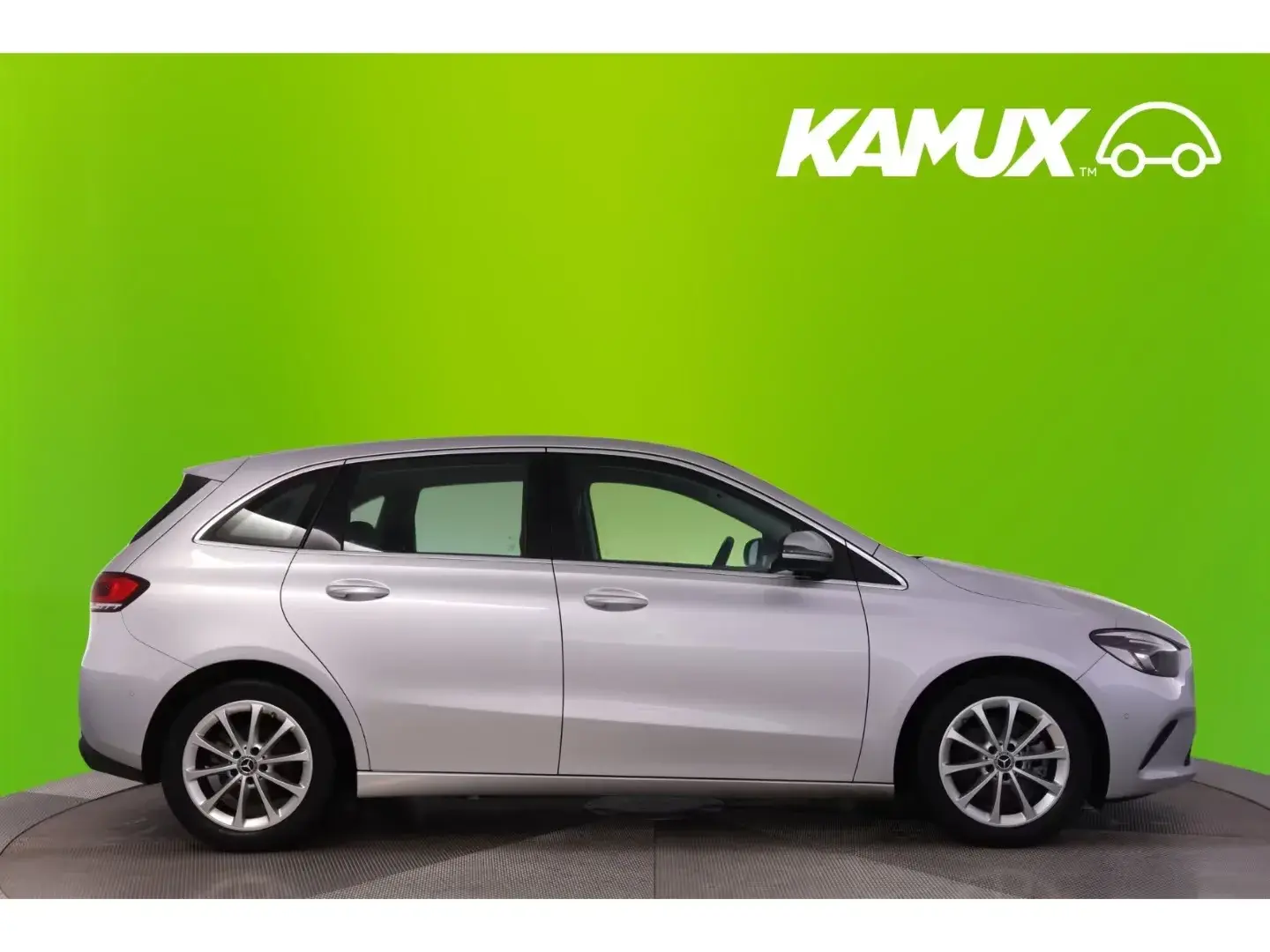 Main__Slider__Photo:Mercedes-Benz B-Class 200 07/2019-1