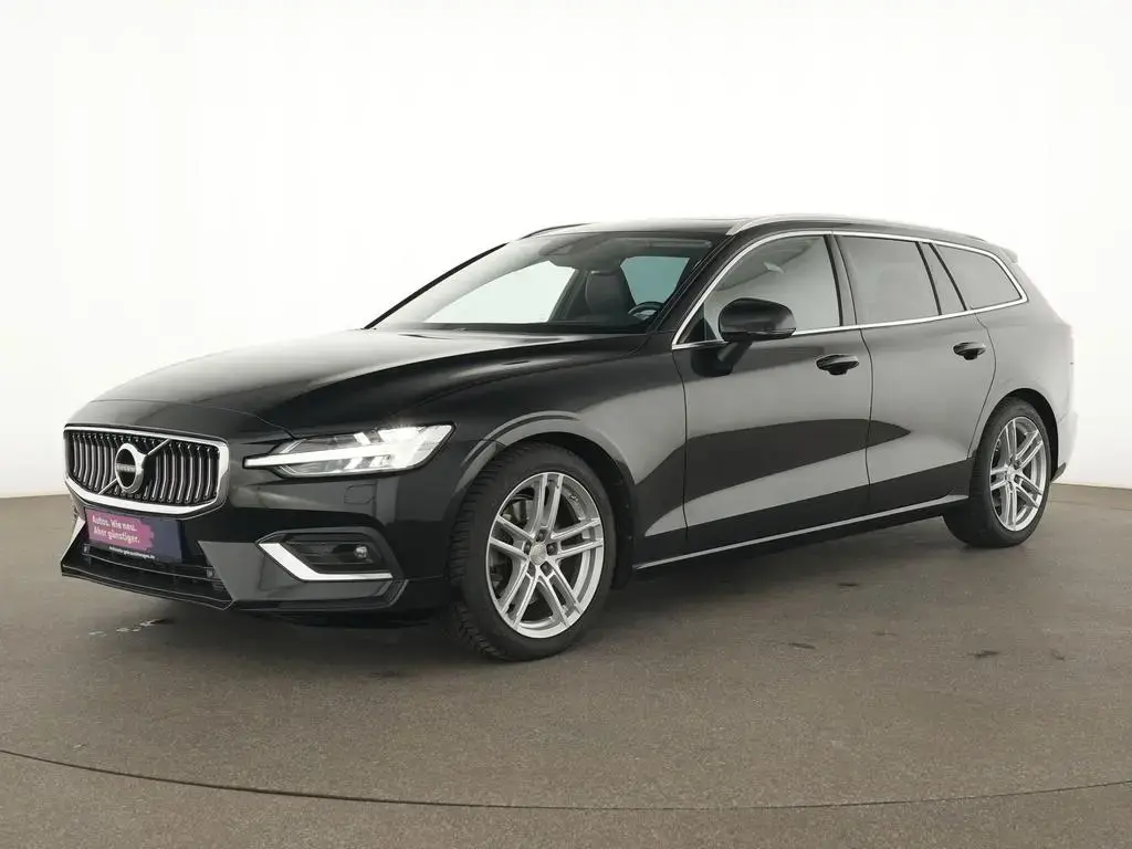 Main__Slider__Photo:Volvo V60 Inscription Head-up|AHK|Navi|Kamera|LED 01/2022-1