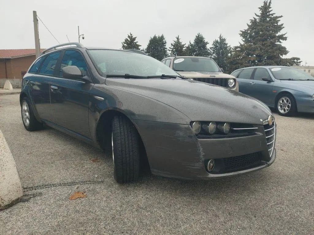 Main__Slider__Photo:Alfa Romeo 159 1.9 JTDm 16V Sportwagon Progressi 03/2008-0
