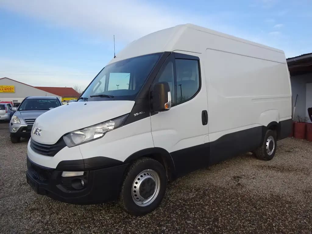 Main__Slider__Photo:Iveco Daily Kasten HKa 35 S ... V Radstand 3520 L 11/2018-0
