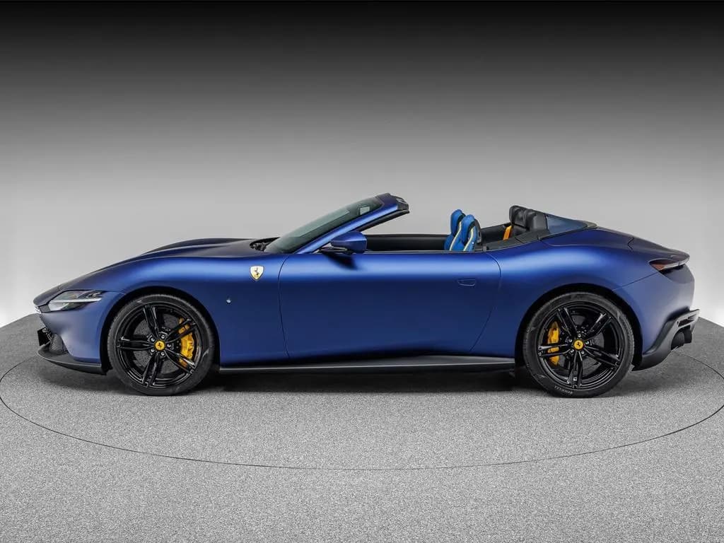 Main__Slider__Photo:Ferrari Roma Spider 06/2024-0