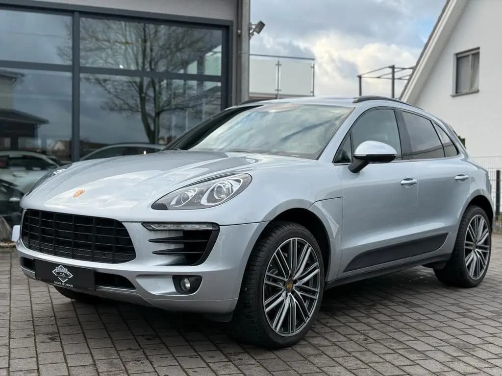 Main__Slider__Photo:Porsche Macan S 3.0 PDK/Sport-Chrono/Pano//Bose/21- Zoll 05/2017-0