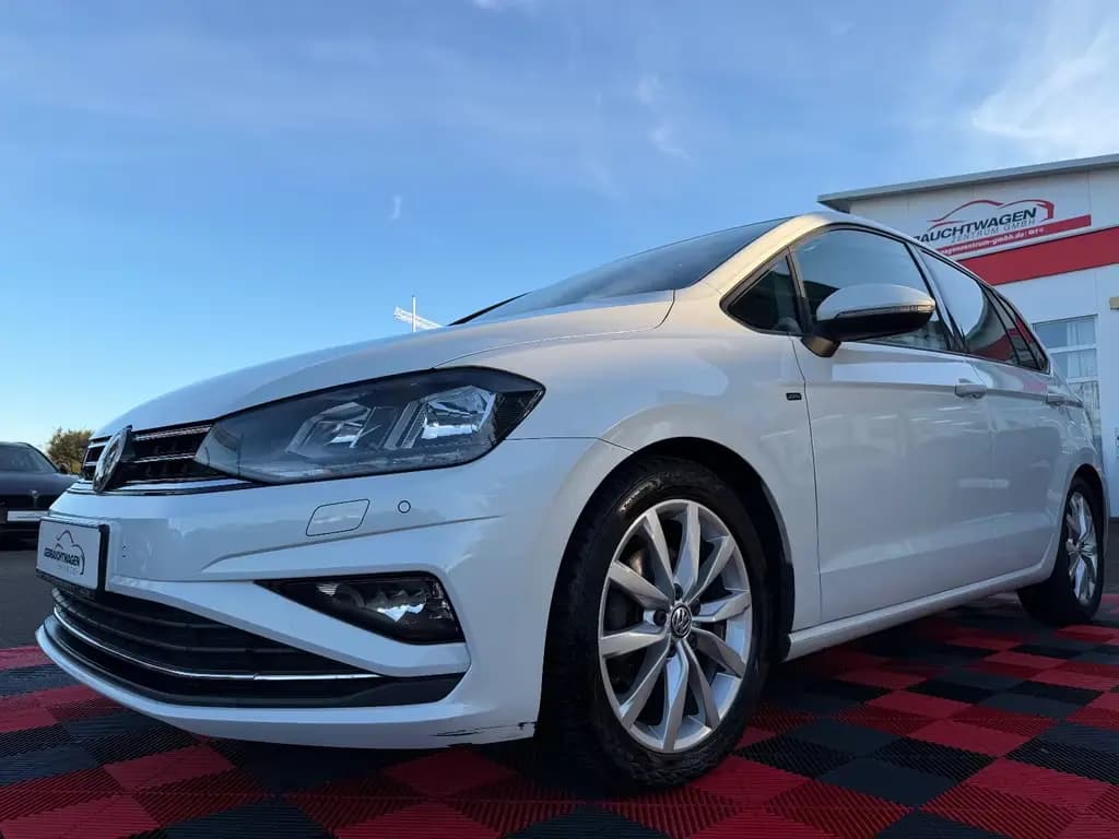 Main__Slider__Photo:Volkswagen Golf Sportsvan 1,5 TSI VII Join * R-Line*LED*ACC 03/2019-0