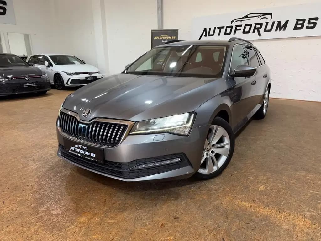 Main__Slider__Photo:Skoda Superb Combi 2.0TDI DSG/ACC/el.HECK/CAM/18"/4xSHZ 06/2022-0