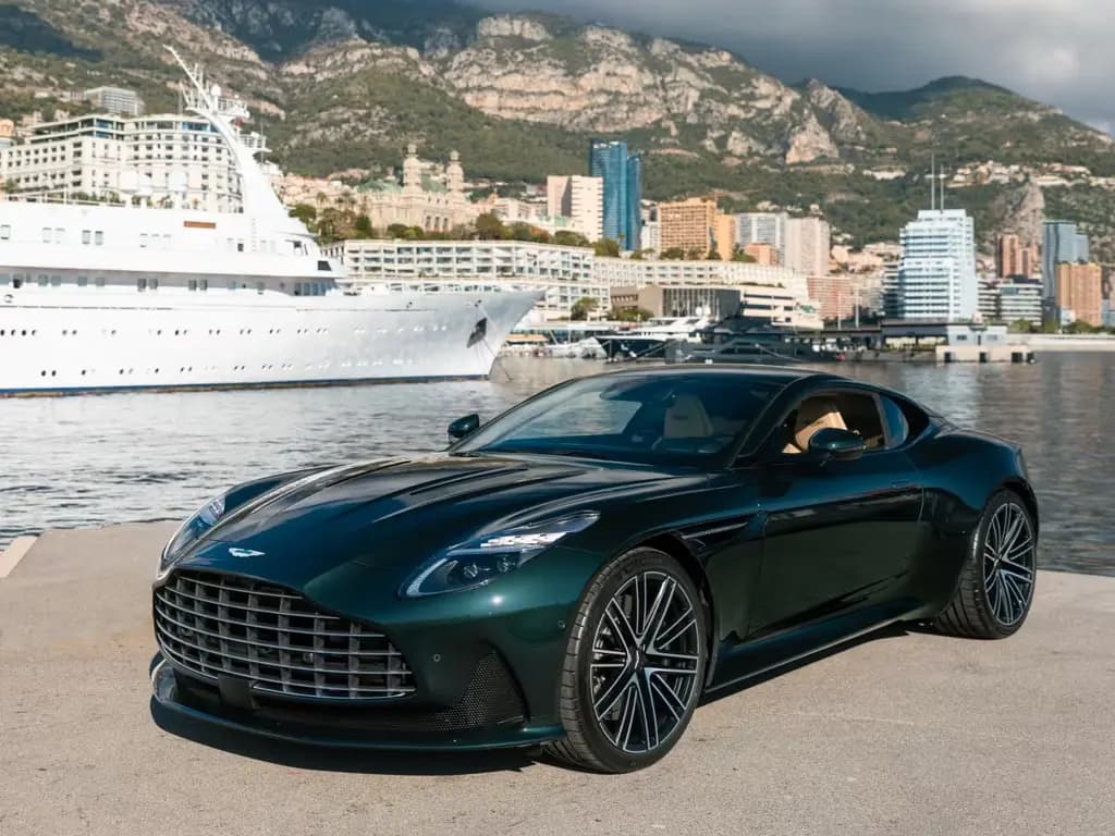 Main__Slider__Photo:Aston Martin DB12 4.0 V8 null-0