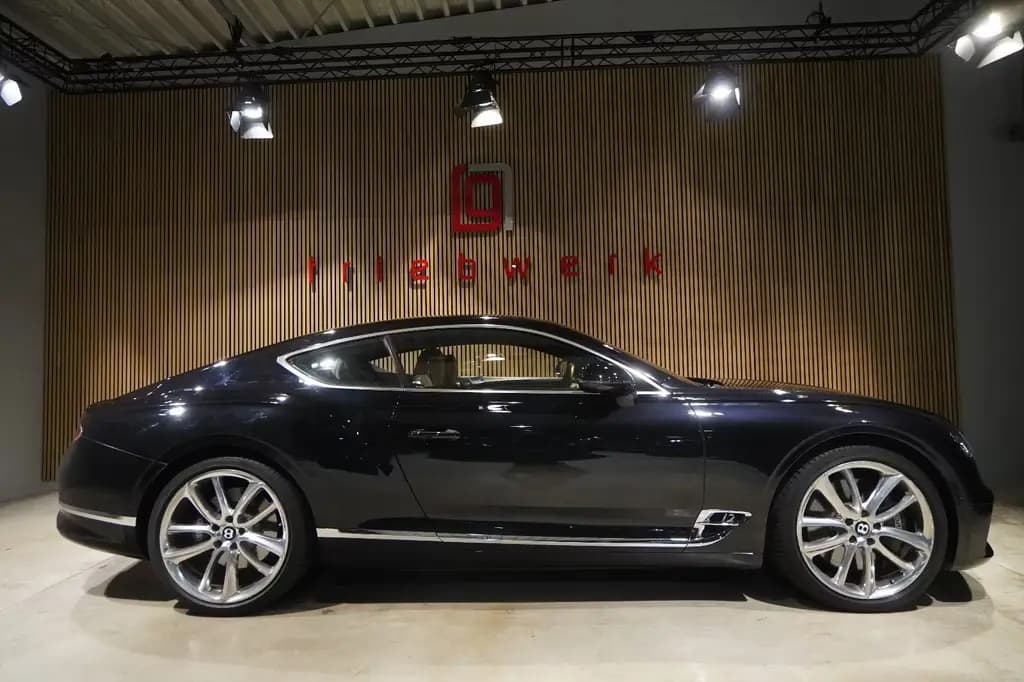 Main__Slider__Photo:Bentley Continental GT W12-N.Mod.-Muliner-1HD-BRD-U-Frei 12/2018-0