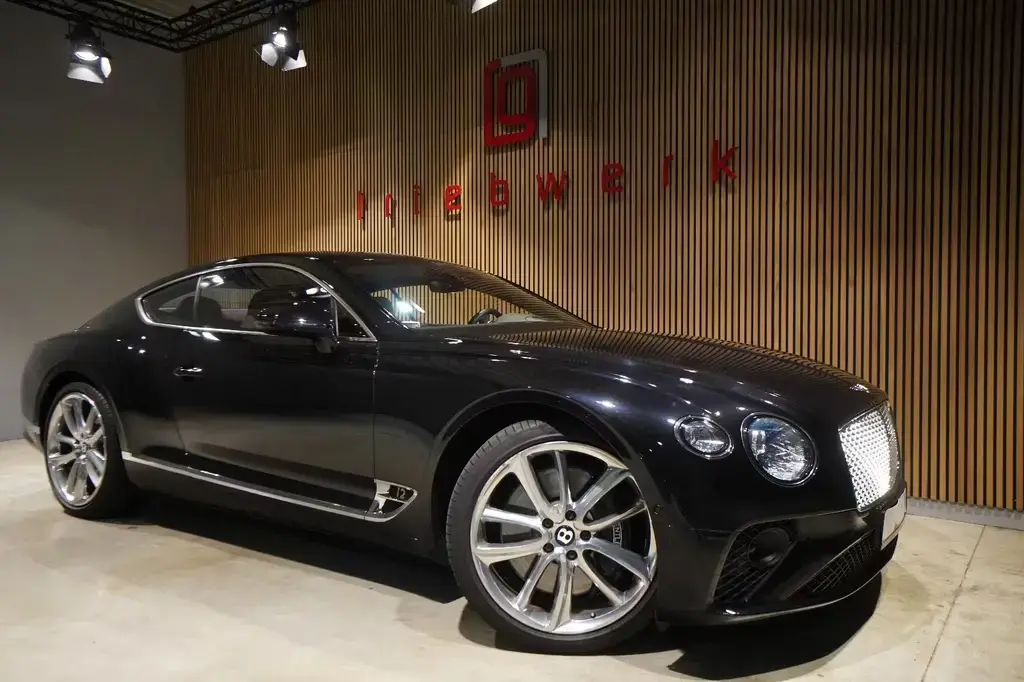 Main__Slider__Photo:Bentley Continental GT W12-N.Mod.-Muliner-1HD-BRD-U-Frei 12/2018-1