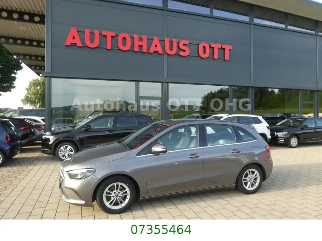 Main__Slider__Photo:Mercedes-Benz B-Class 180 B Automatik 8 fach AHK LED 08/2019-0