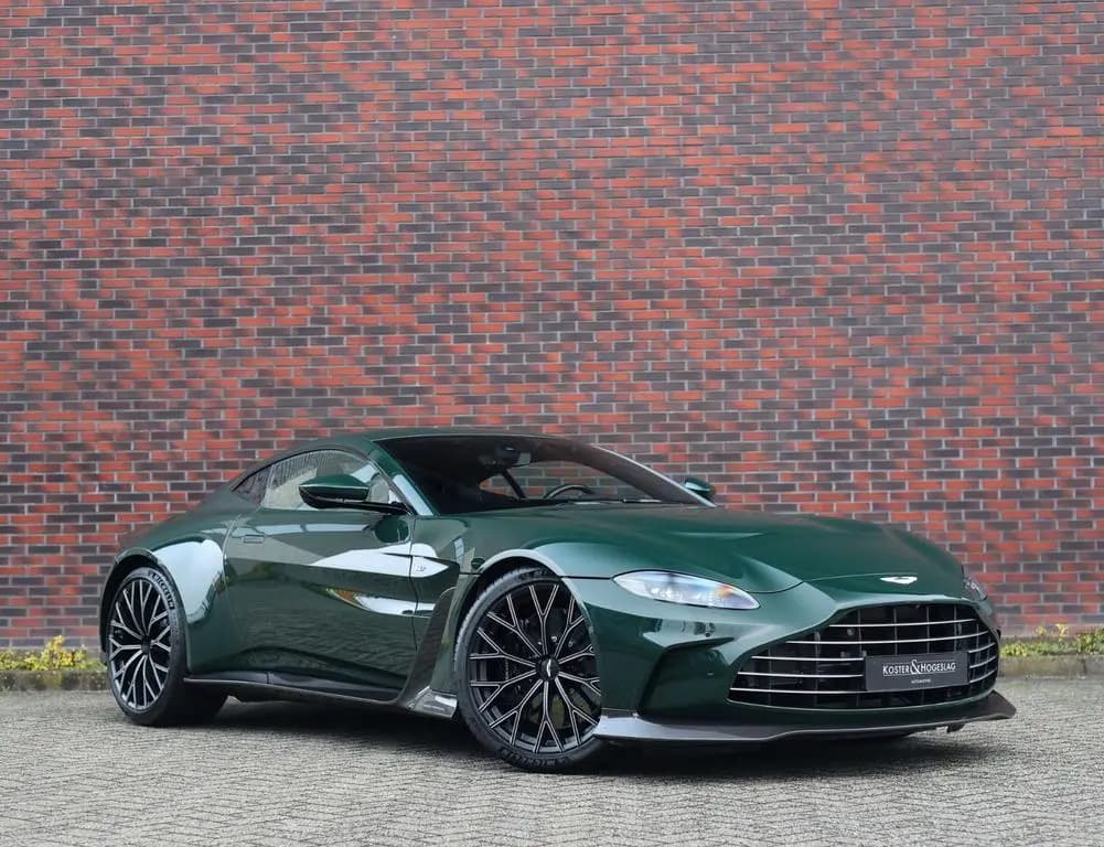Main__Slider__Photo:Aston Martin V12 Vantage | 1/333 - Collectable 03/2023-0