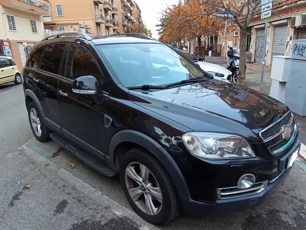 Main__Slider__Photo:Chevrolet Captiva 2.0 VCDi 7 posti offerta del m 06/2010-0