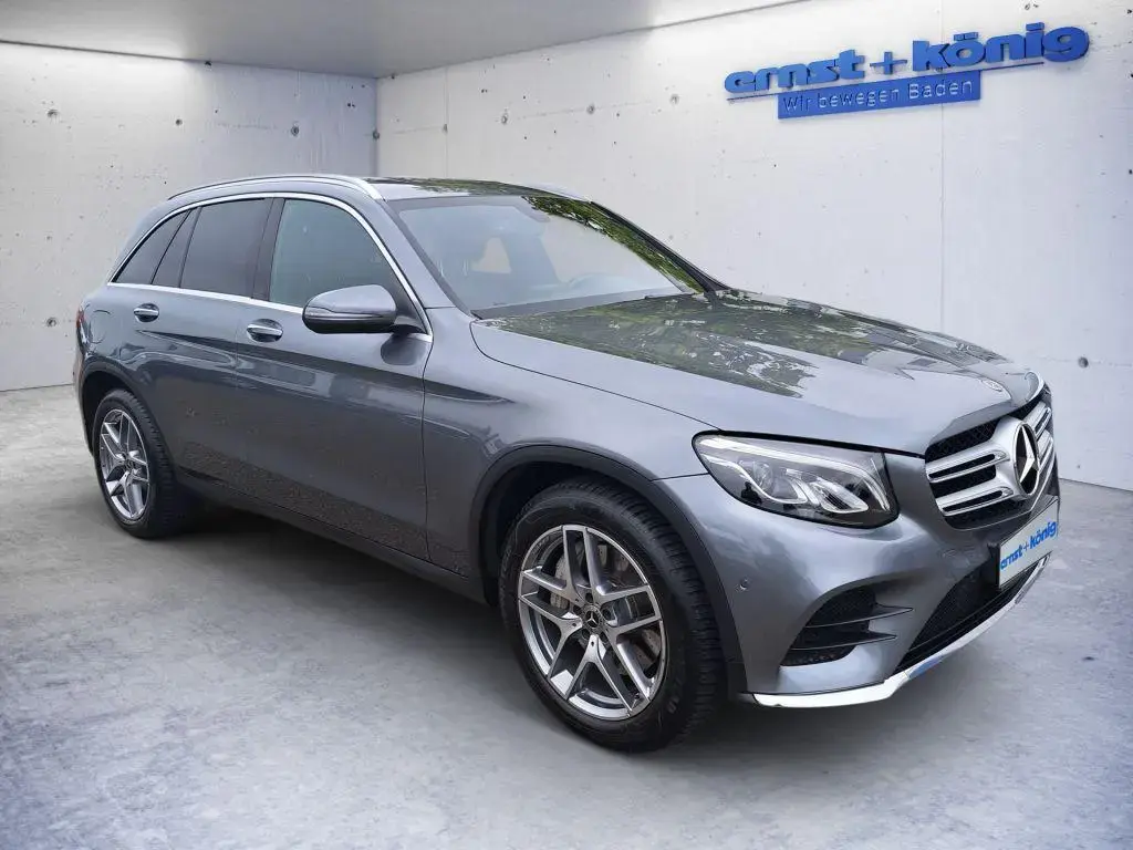 Main__Slider__Photo:Mercedes-Benz GLC-Class 250 4Matic 9G-TRONIC AMG Line 06/2018-1
