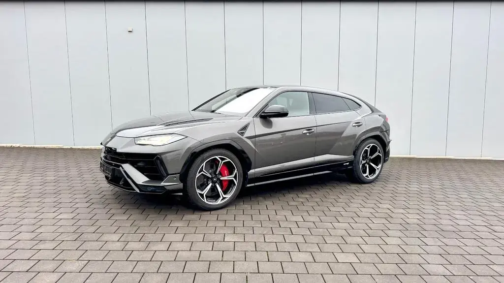 Main__Slider__Photo:Lamborghini Urus S 4.0 Facelift HuD Bang & Olufsen Massage 06/2023-1