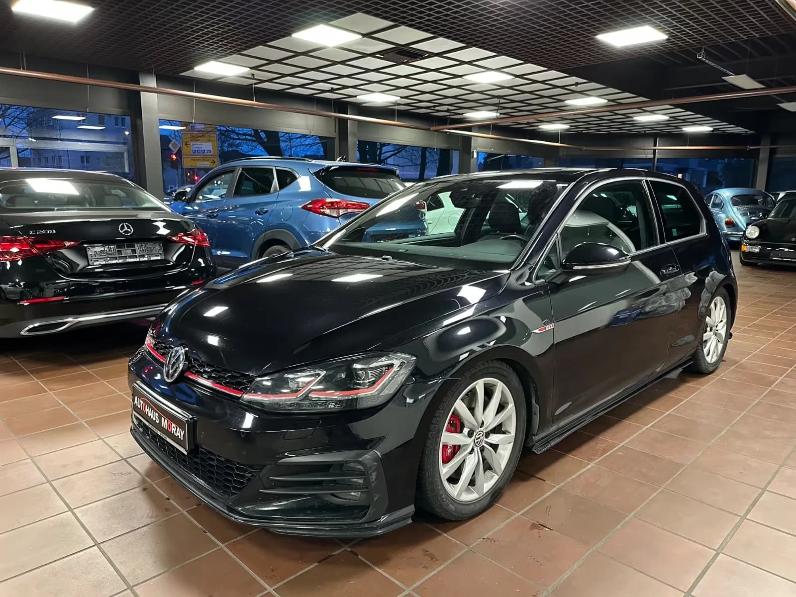 Main__Slider__Photo:Volkswagen Golf 03/2018-0
