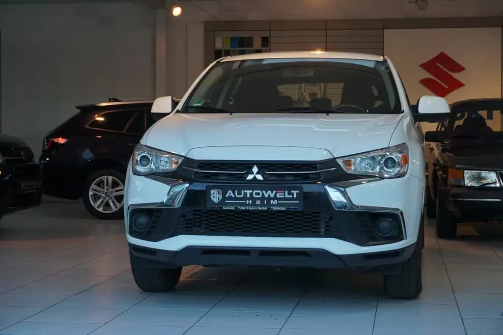 Main__Slider__Photo:Mitsubishi ASX Basis Klimaautomatik*1. Hand*Allwetter 06/2018-0