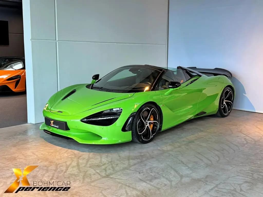 Main__Slider__Photo:McLaren 750S Spider - Carbon - B&W - TechLux -Black Pack 07/2024-0