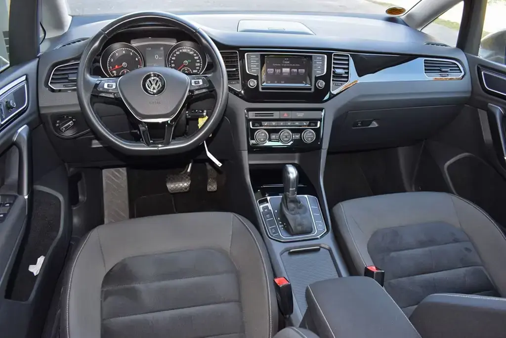 Main__Slider__Photo:Volkswagen Golf Sportsvan 1.4 TSI DSG *Highline*Bi-Xenon* 10/2014-1