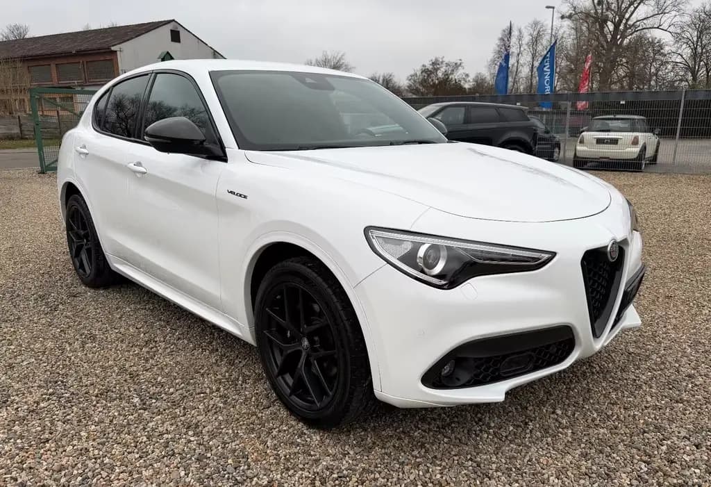 Main__Slider__Photo:Alfa Romeo Stelvio Veloce Q4 1 Hand,Leder,Kamera,Garantie 10/2021-0