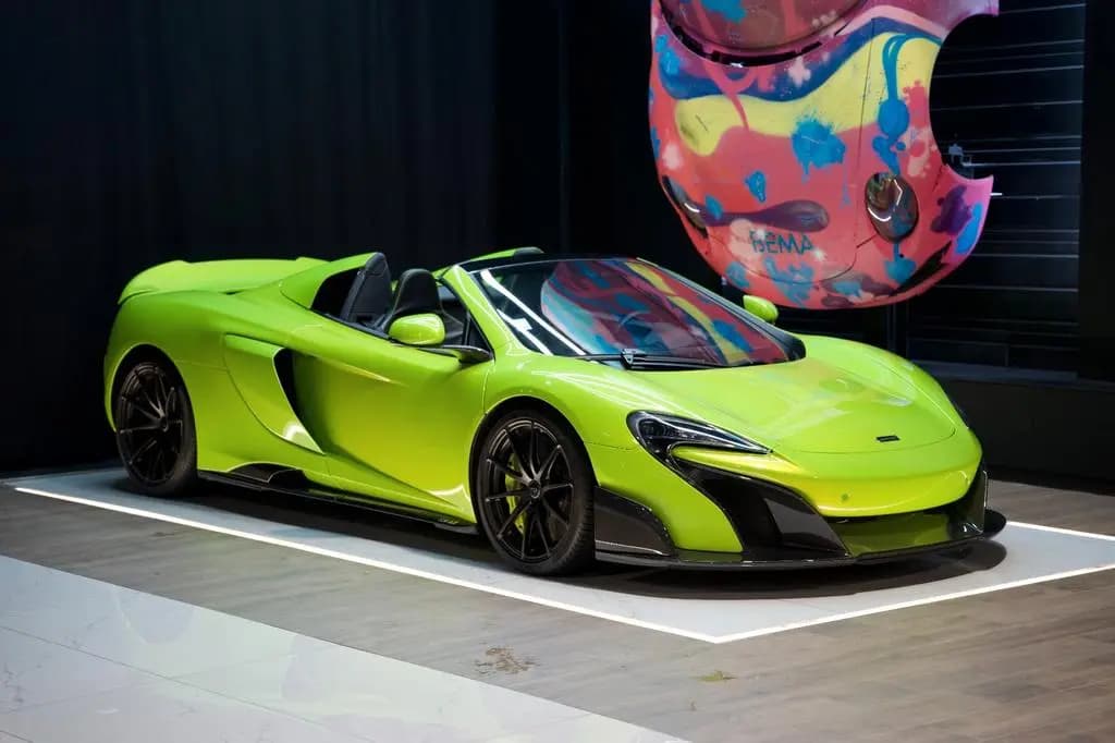 Main__Slider__Photo:McLaren 675LT Spider*Napier Green*Carbon*Lift*Meridian 03/2017-0
