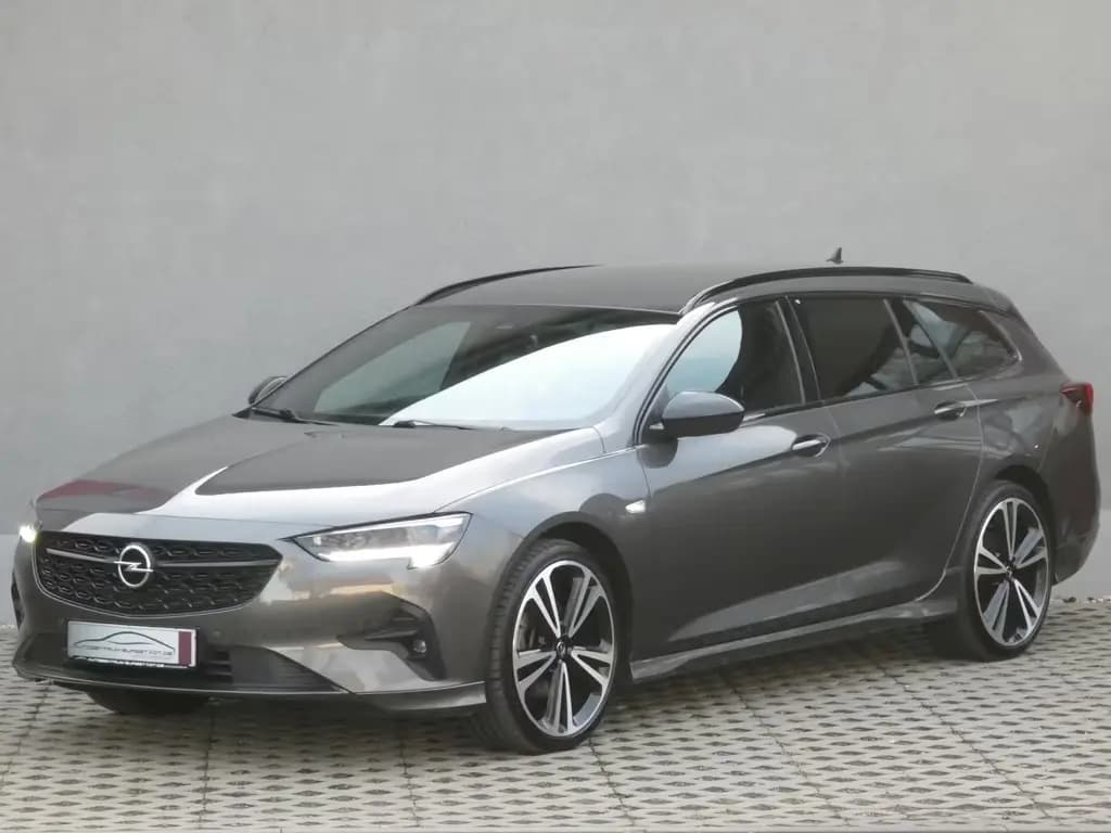 Main__Slider__Photo:Opel Insignia Sports Tourer 2,0 D 4x4 Autom. Ultimate 05/2022-0