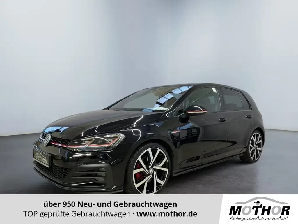 Main__Slider__Photo:Volkswagen Golf VII GTI 2.0 TSI Panorama-Schiebedach 01/2018-0