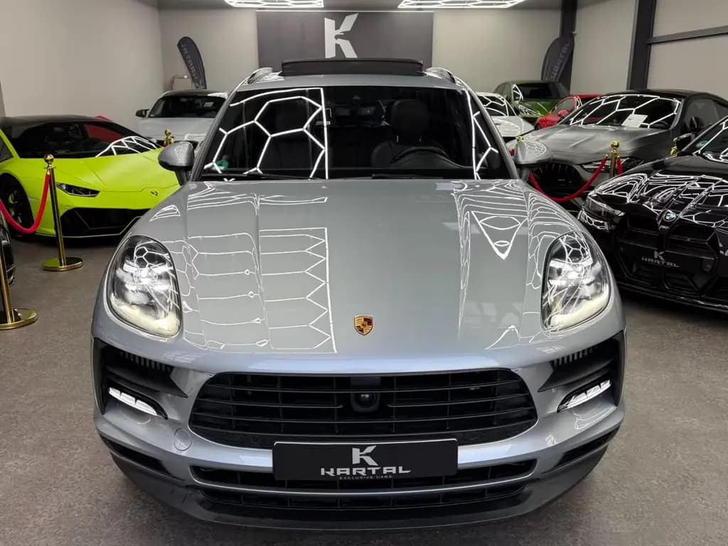 Main__Slider__Photo:Porsche Macan S *Approved*Scheckheft*Metallic* 09/2021-0