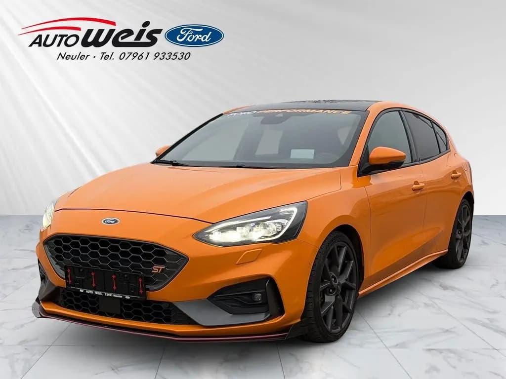 Main__Slider__Photo:Ford Focus Lim. ST 09/2019-0