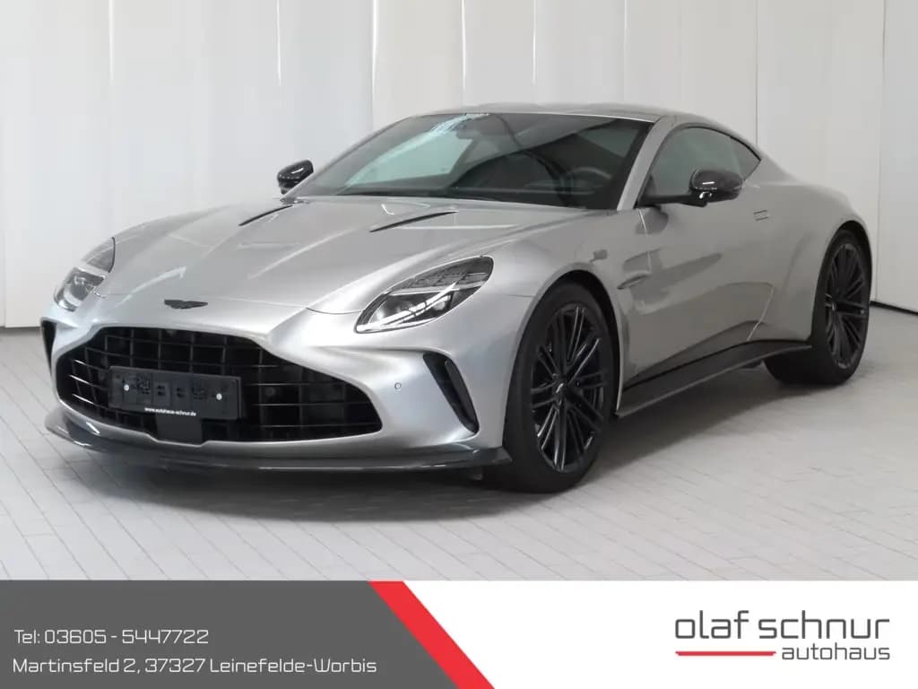 Main__Slider__Photo:Aston Martin V8 Vantage Carbonpaket 05/2025-0